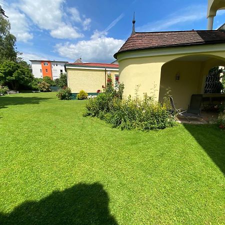 Gaestehaus Auerhahn Vöcklabruck Exterior foto